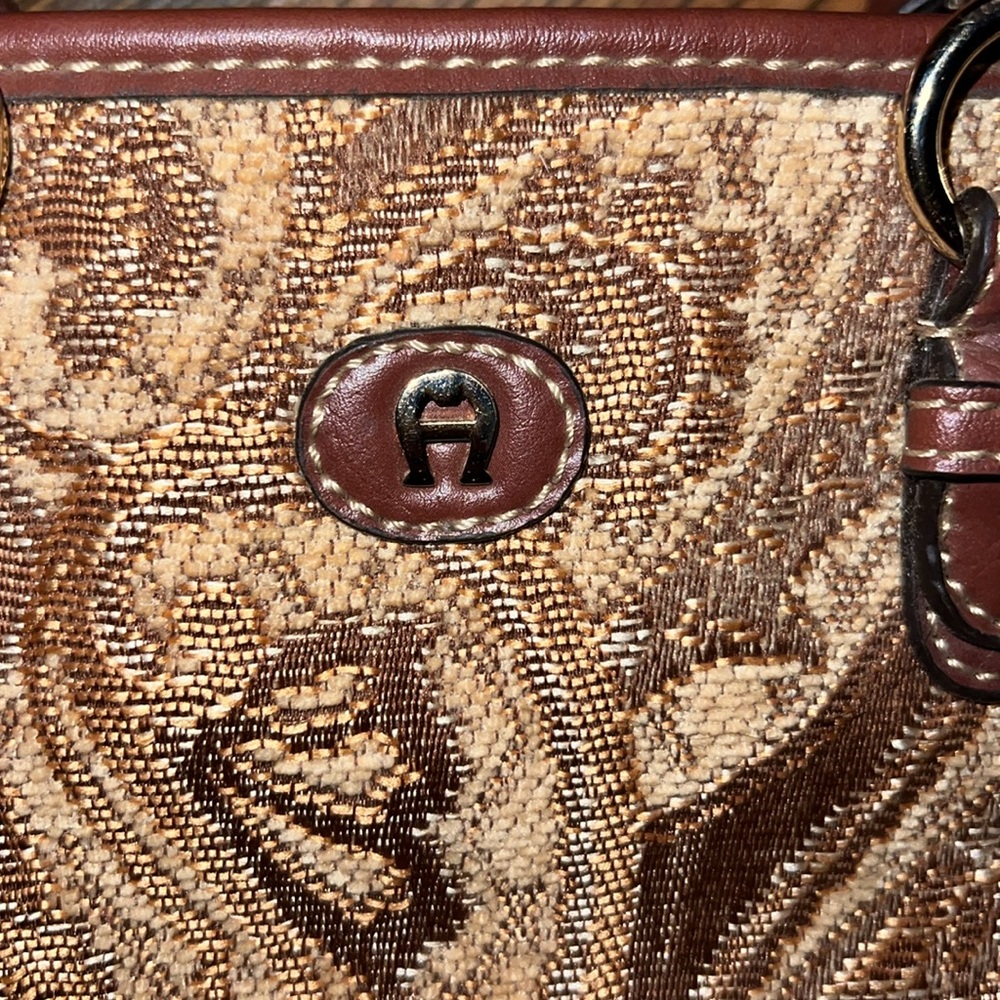 EUC* True Religion Mini Handbag - Picture 2 of 9